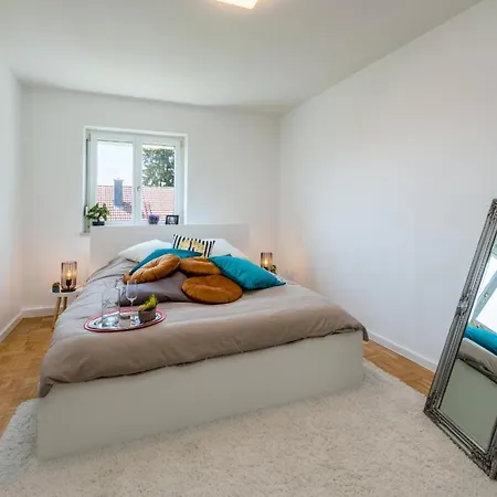 Og2 Rechts 3-zimmer Mit Balkon 15min Bis Salzburg Freilassing